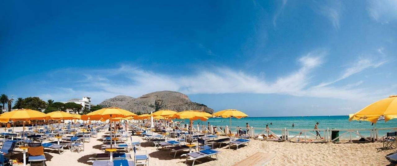 Casa Vacanza Peppino! Палермо Экстерьер фото